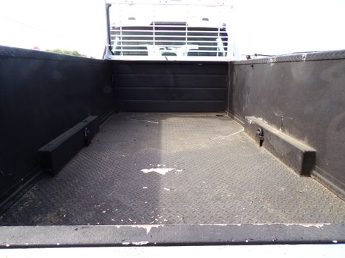 Used 2021 Ford F350 4x4 Crew Cab DRW Super Duty image 16