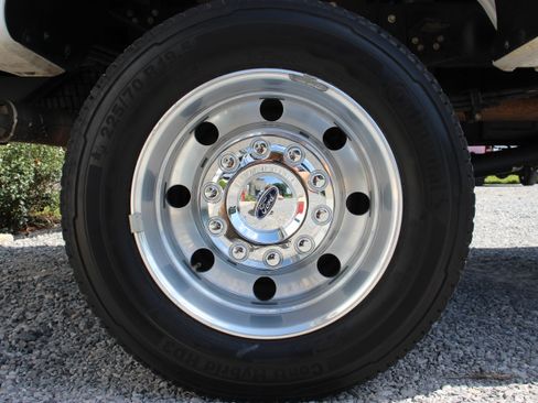 Used 2021 Ford F450 4x4 Crew Cab Super Duty image 15