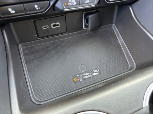 Used 2021 Chevrolet Tahoe RST image 39