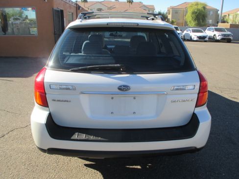 Used 2007 Subaru Outback 2.5i Premium image 11