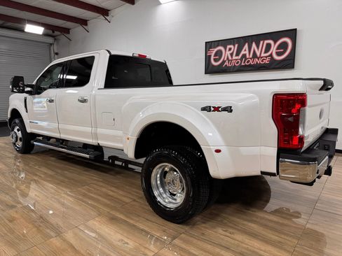 Used 2017 Ford F350 Lariat image 9
