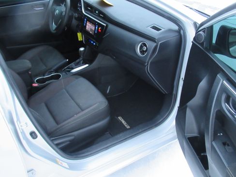 Used 2019 Toyota Corolla LE image 19