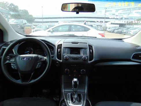 Used 2015 Ford Edge SE image 13