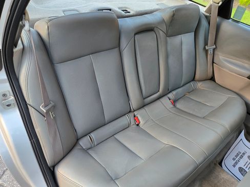 Used 2005 Saturn L-Series L300 image 29