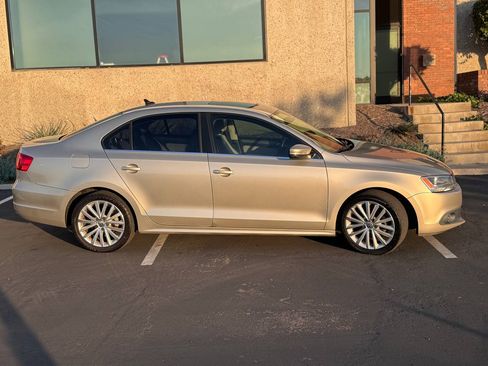 Used 2013 Volkswagen Jetta 2.5 image 14