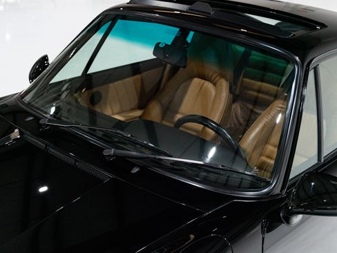 Used 1994 Porsche 911 Turbo Coupe RWD image 35