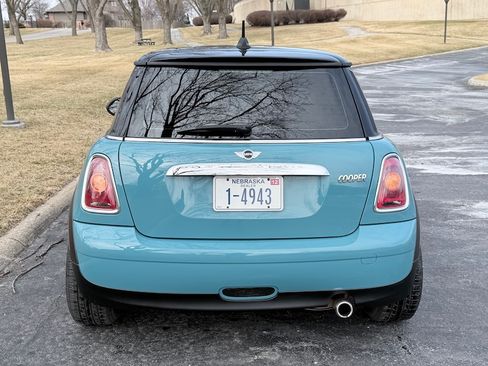 Used 2010 MINI Cooper image 8