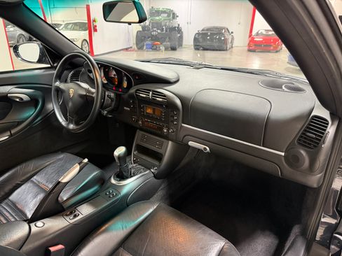Used 2004 Porsche 911 Carrera 4S AWD/4WD image 24