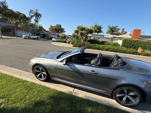 Used 2010 BMW 650i Convertible RWD image 12