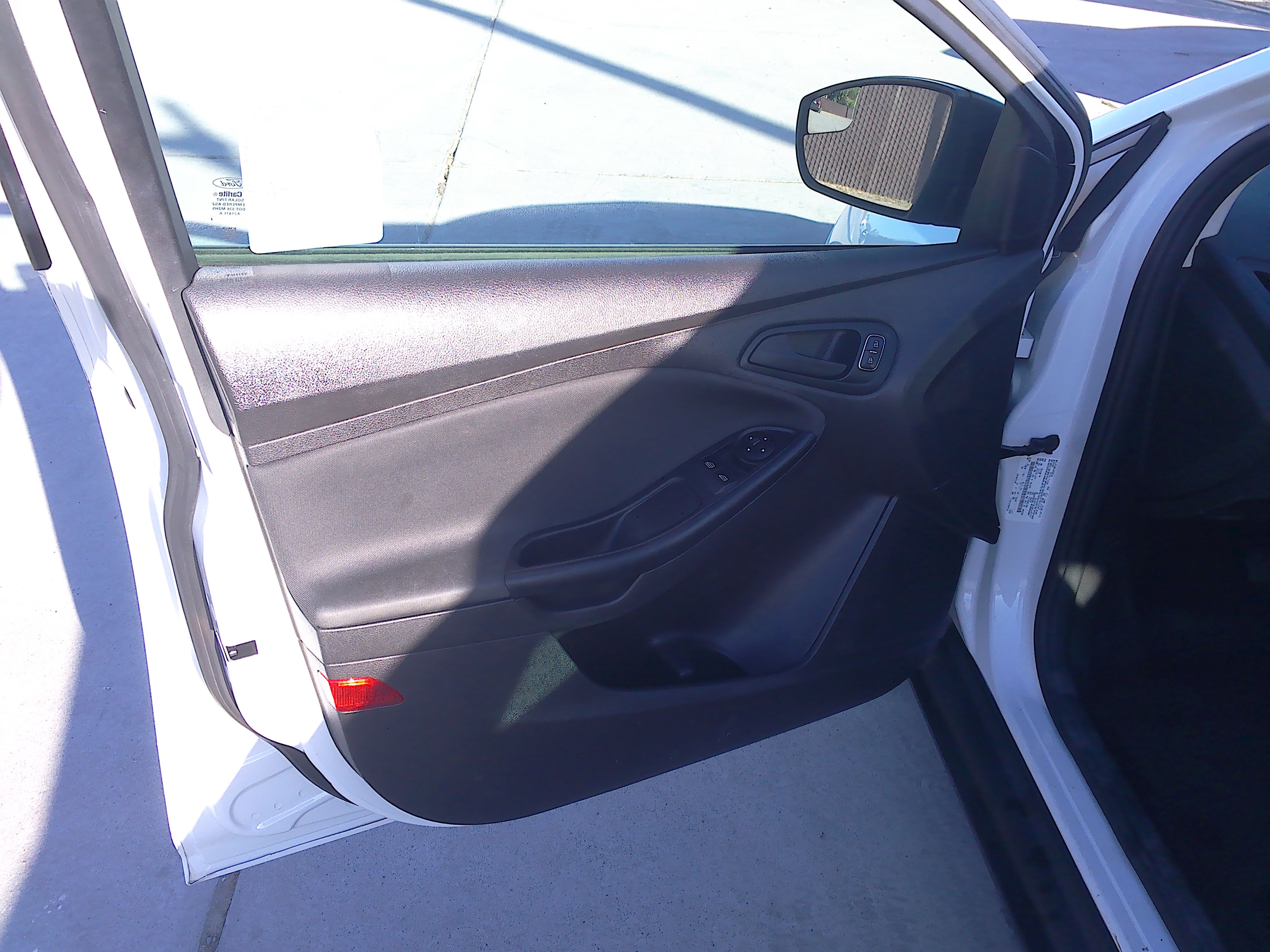 Used 2015 Ford Focus S Sedan FWD image 9