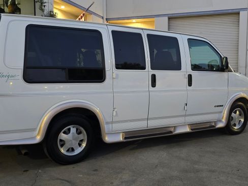 Used 1999 Chevrolet Express 1500 image 6