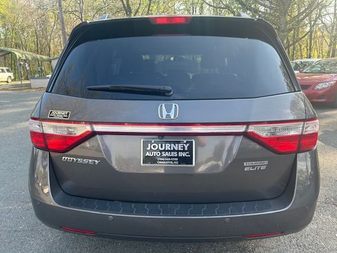 Used 2013 Honda Odyssey Touring Elite image 4
