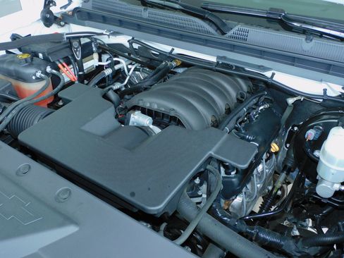 Used 2018 Chevrolet Silverado 1500 LT image 16