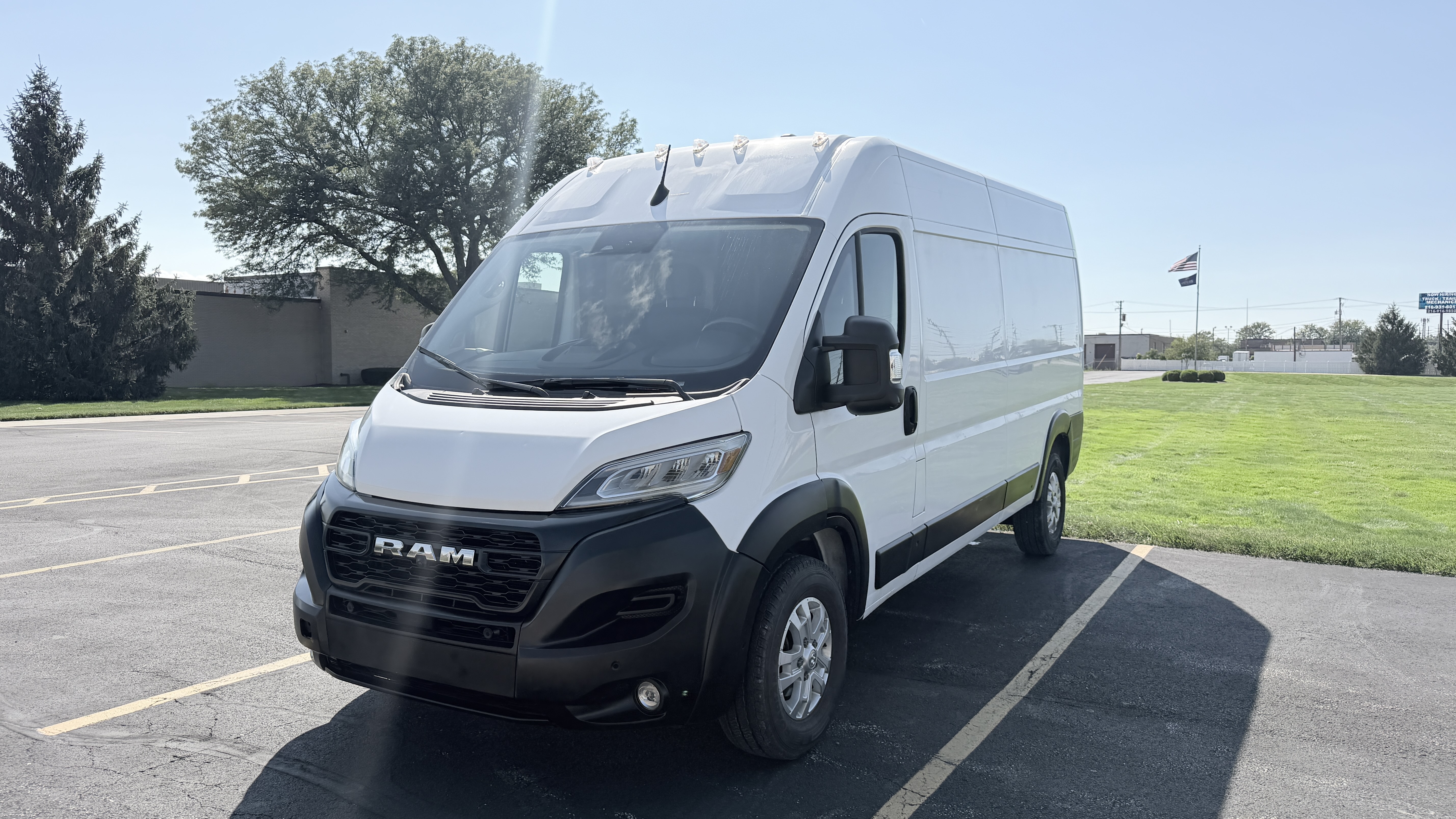 Used 2024 RAM ProMaster 2500 159 High Roof FWD image 7