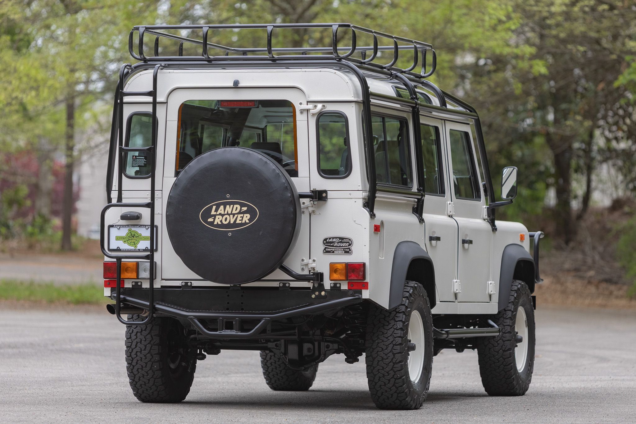 Used 1993 Land Rover Defender 110 AWD/4WD image 3