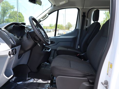 Used 2018 Ford Transit 350 148 Low Roof Wagon RWD image 12
