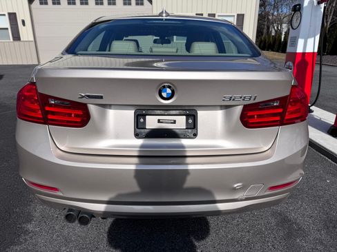 Used 2013 BMW 328i xDrive AWD/4WD image 7