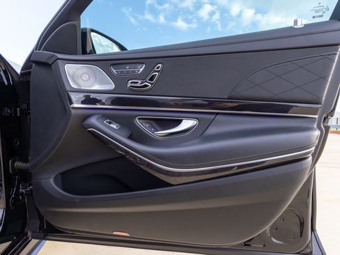 Used 2020 Mercedes-Benz S 63 AMG 4MATIC Sedan image 28
