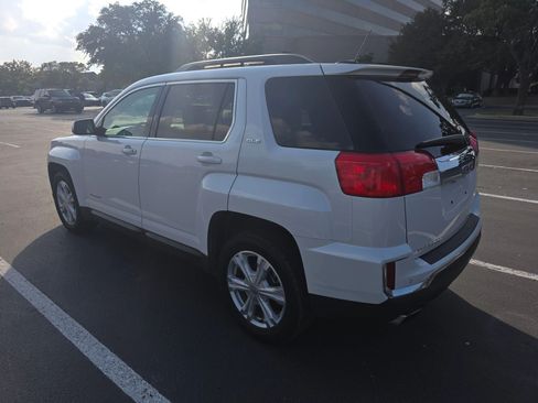 Used 2017 GMC Terrain SLE image 4
