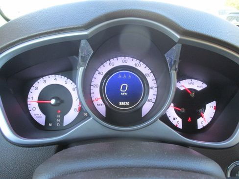 Used 2012 Cadillac SRX Luxury image 42