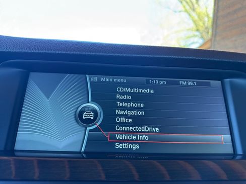 Used 2012 BMW 528i xDrive Sedan AWD/4WD image 11