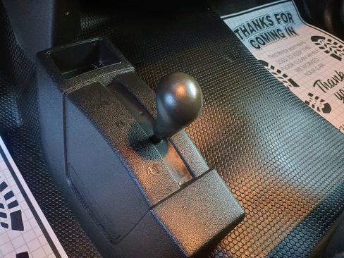 Used 2009 Chevrolet Silverado 1500 LS image 18