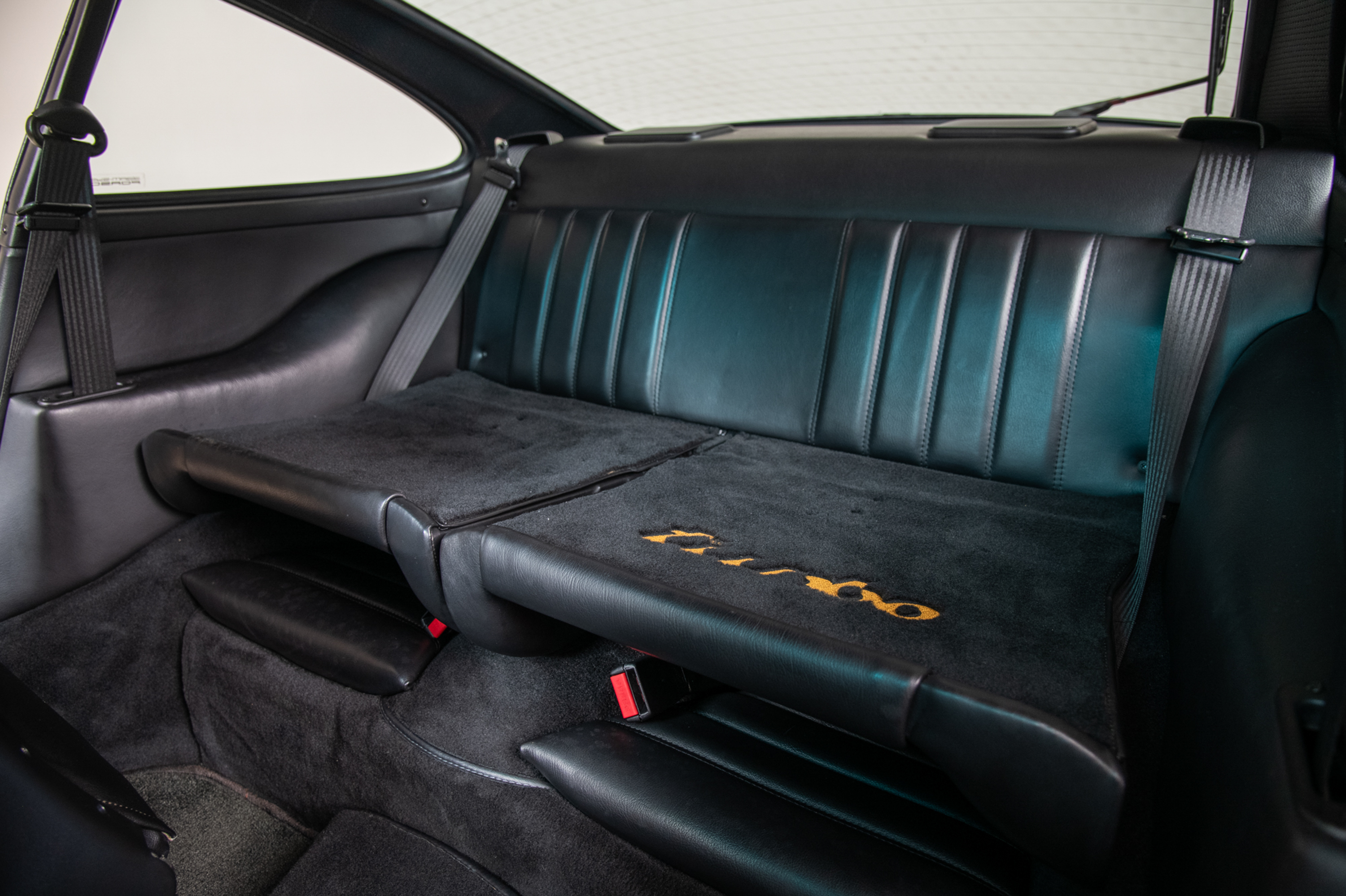 Used 1988 Porsche 911 Turbo Coupe RWD image 23