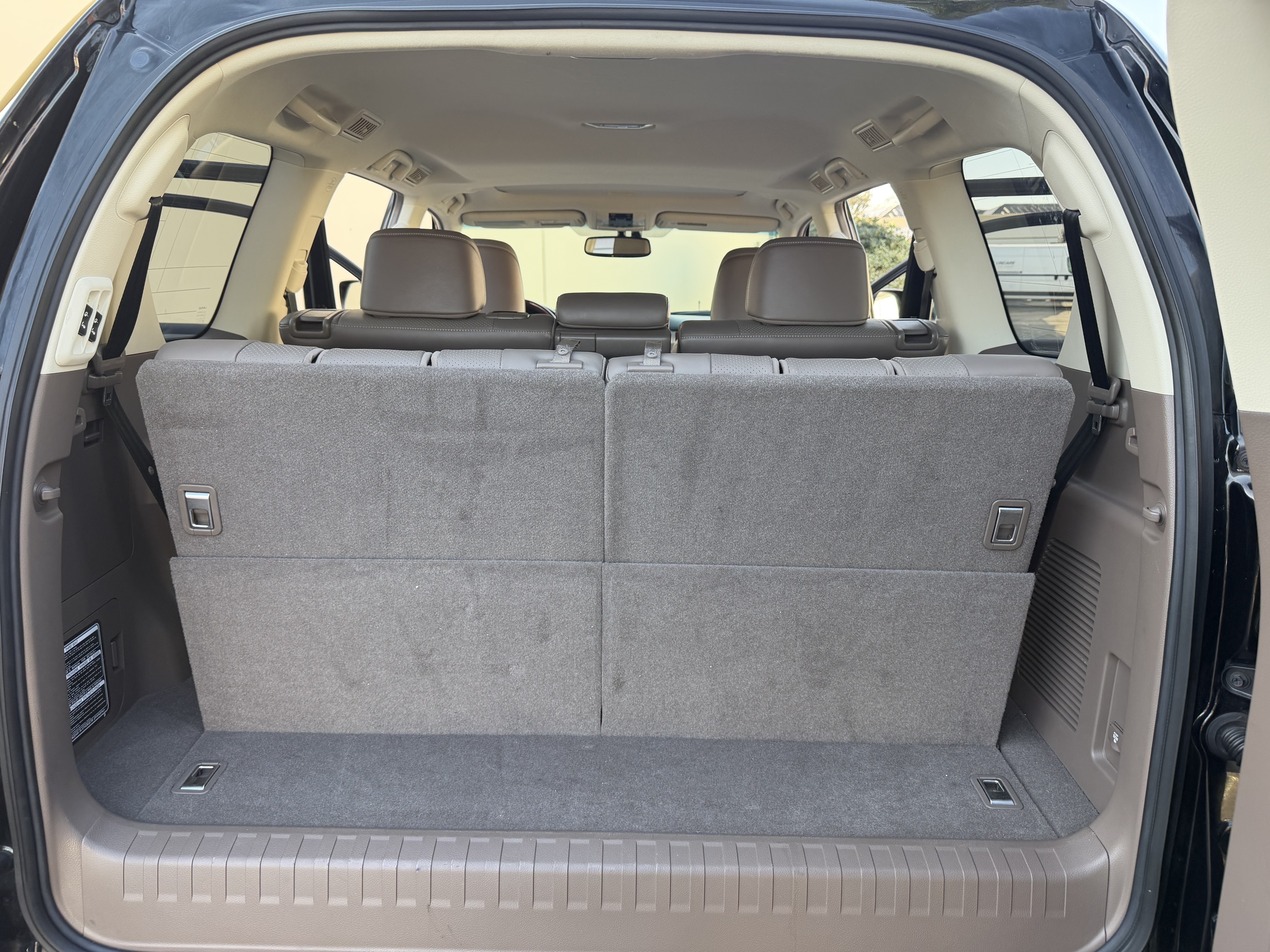 Used 2013 Lexus GX 460 AWD/4WD image 25