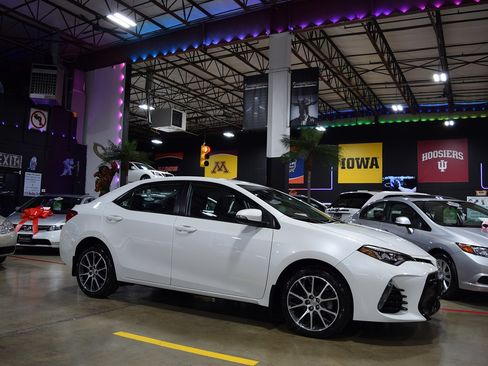 Used 2017 Toyota Corolla SE 50th Anniversary image 7