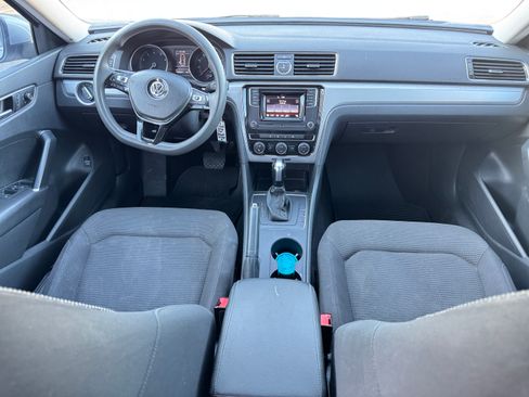 Used 2016 Volkswagen Passat 1.8T S image 21