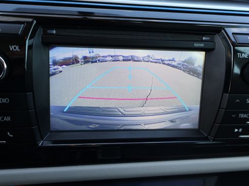 Used 2015 Toyota Corolla LE image 24