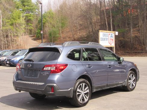 Used 2018 Subaru Outback 3.6R Limited image 7