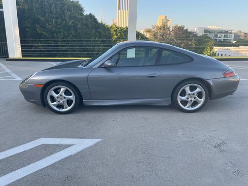 Used 2001 Porsche 911 Carrera image 3