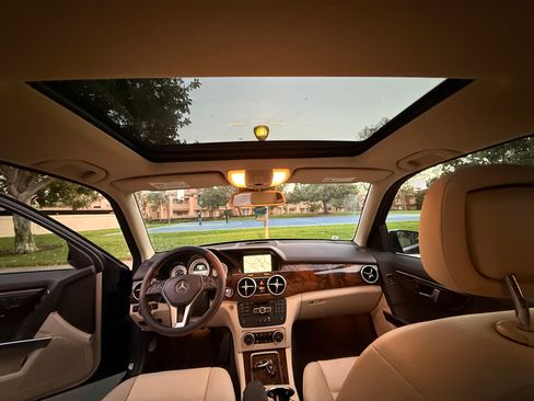 Used 2014 Mercedes-Benz GLK 350 image 22