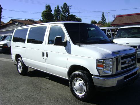 Used 2008 Ford E-350 and Econoline 350 image 3