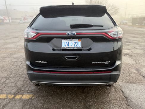 Used 2018 Ford Edge Titanium image 5