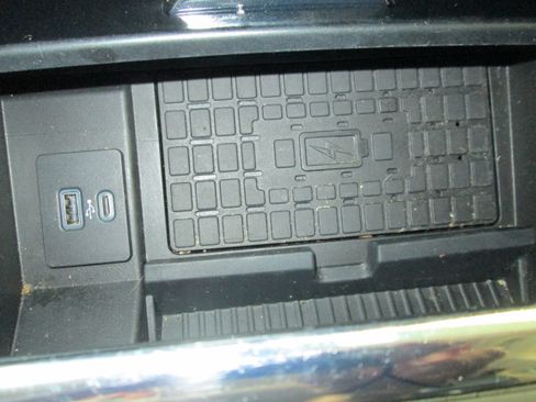 Used 2023 Ford Expedition XLT RWD image 25