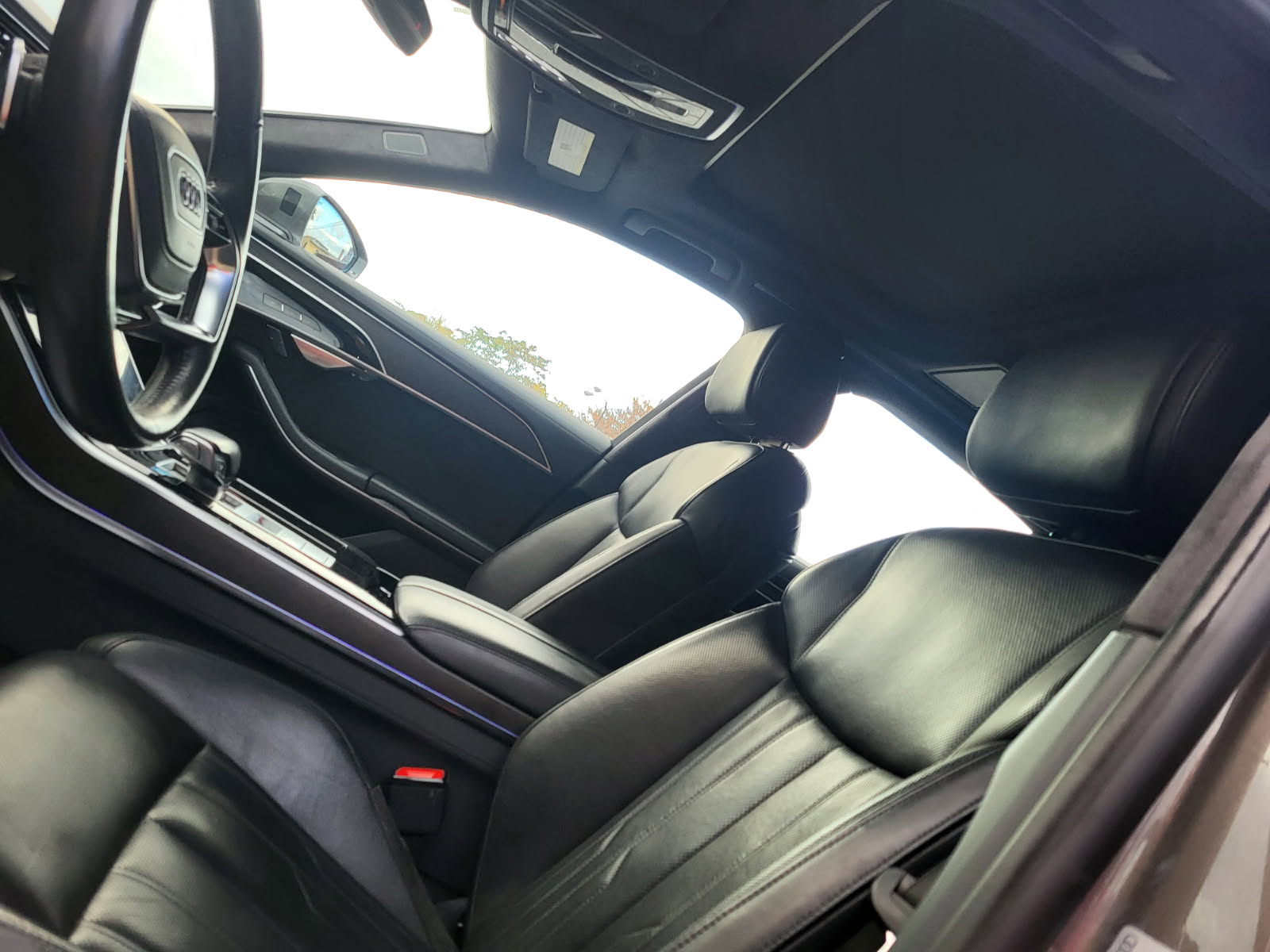Used 2019 Audi A8 L 4.0T w/ LUXURY PACKAGE AWD/4WD image 11