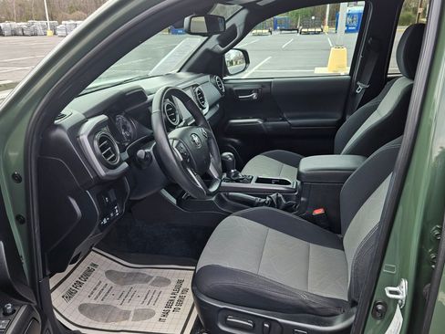 Used 2021 Toyota Tacoma image 9