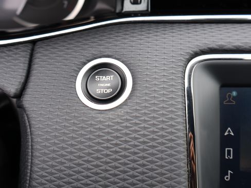 Used 2022 Land Rover Range Rover Evoque R-Dynamic S image 31