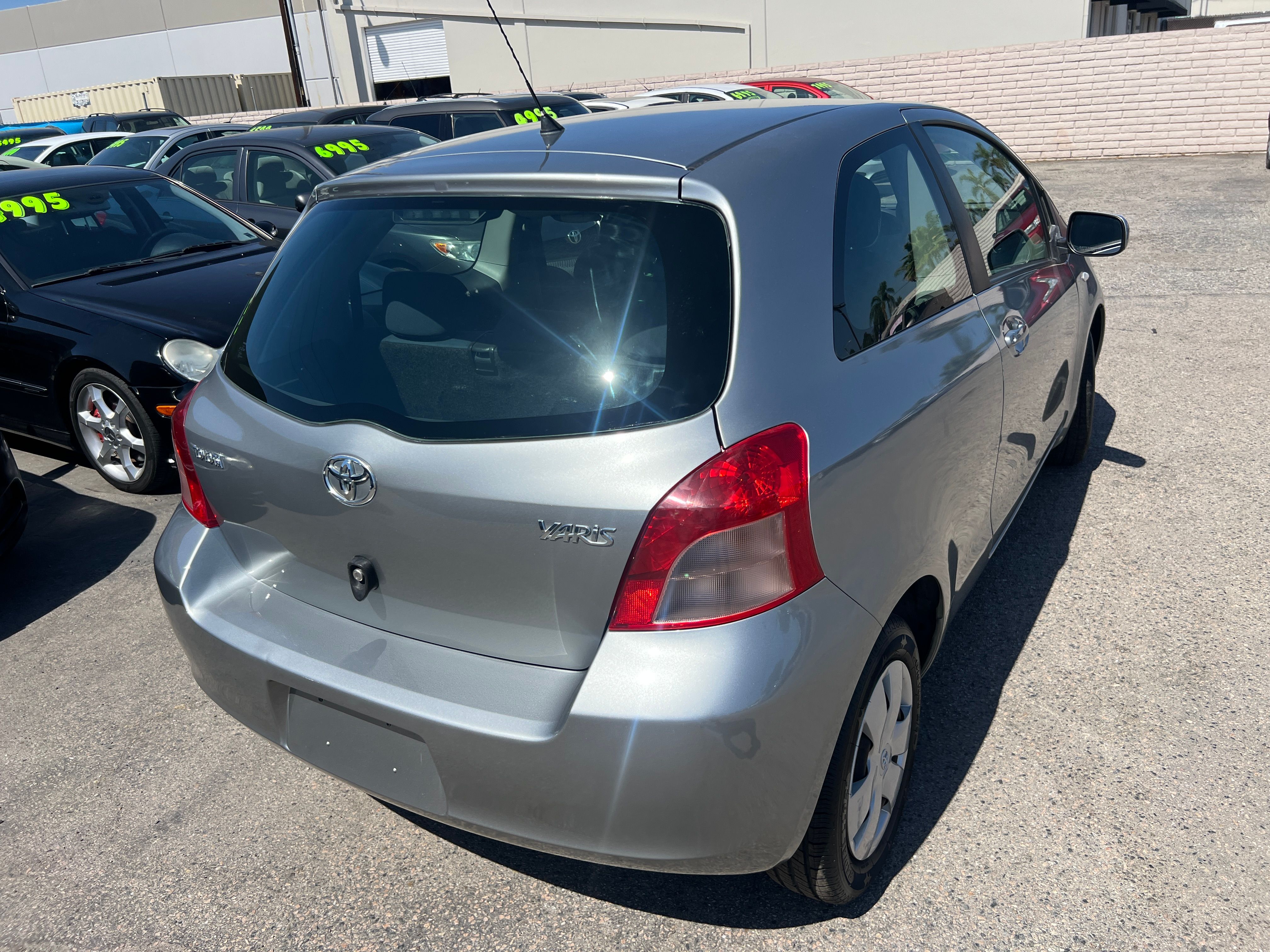 Used 2008 Toyota Yaris 2-Door Hatchback FWD image 6