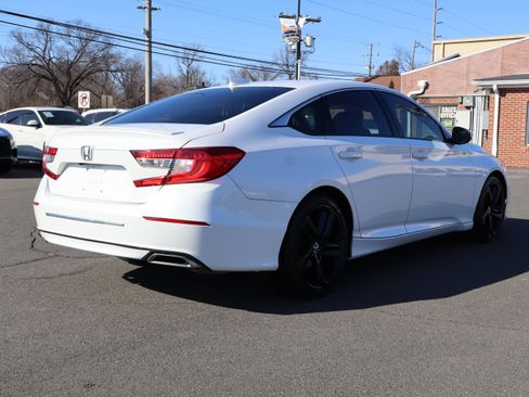 Used 2020 Honda Accord Sport image 8