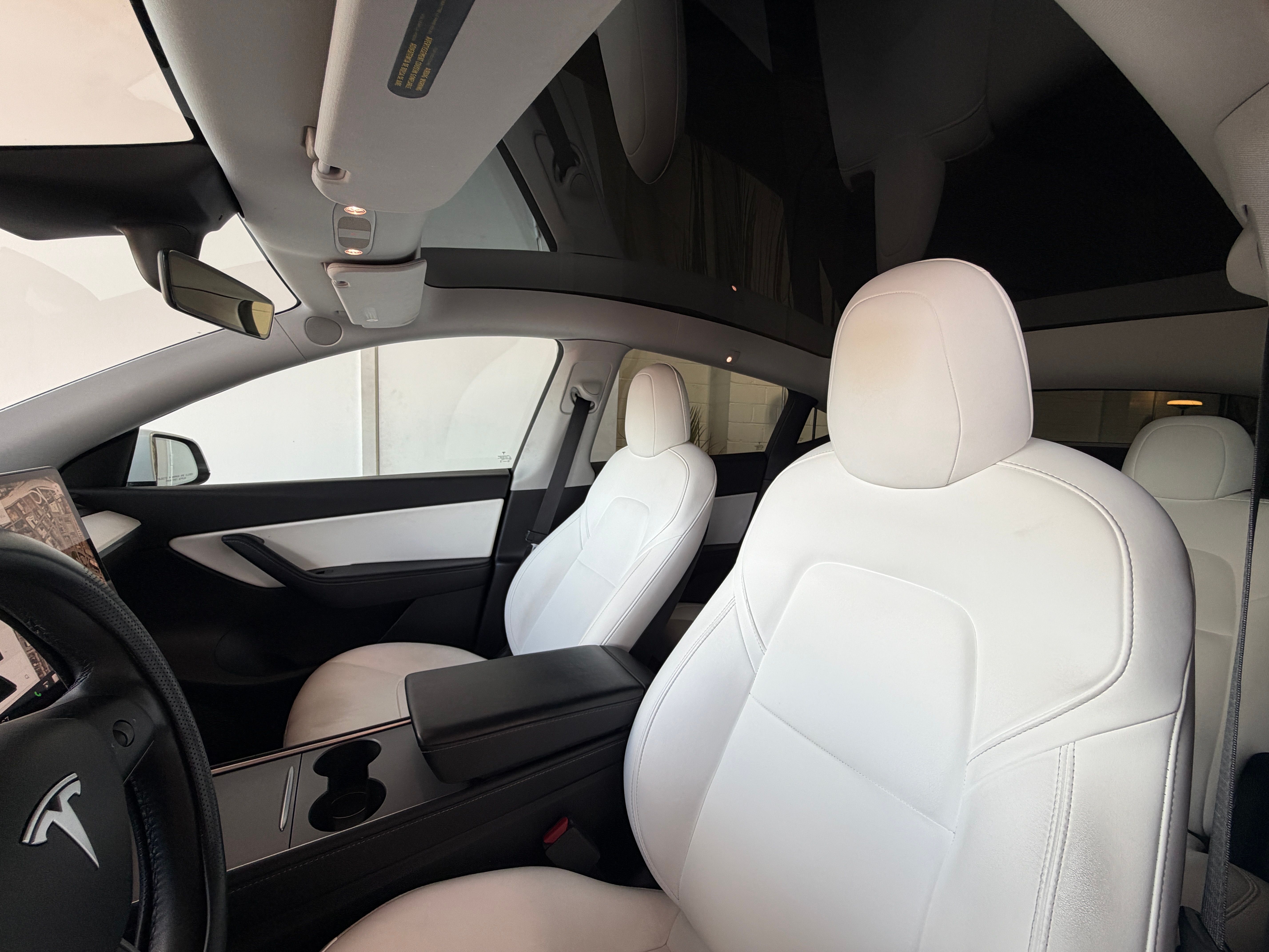Used 2021 Tesla Model Y AWD image 2