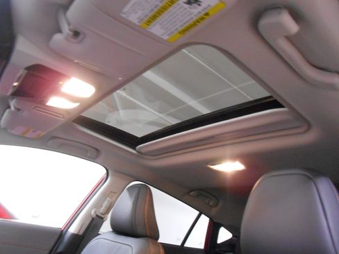 Used 2024 Subaru Crosstrek 2.5i Limited image 13