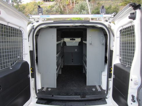 Used 2018 RAM ProMaster City Tradesman SLT image 6