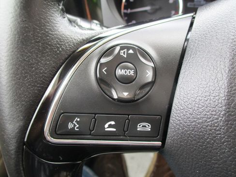 Used 2018 Mitsubishi Outlander 4WD SE image 27