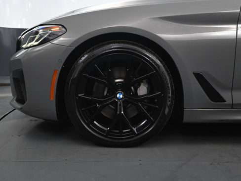 Used 2022 BMW 530i xDrive image 10