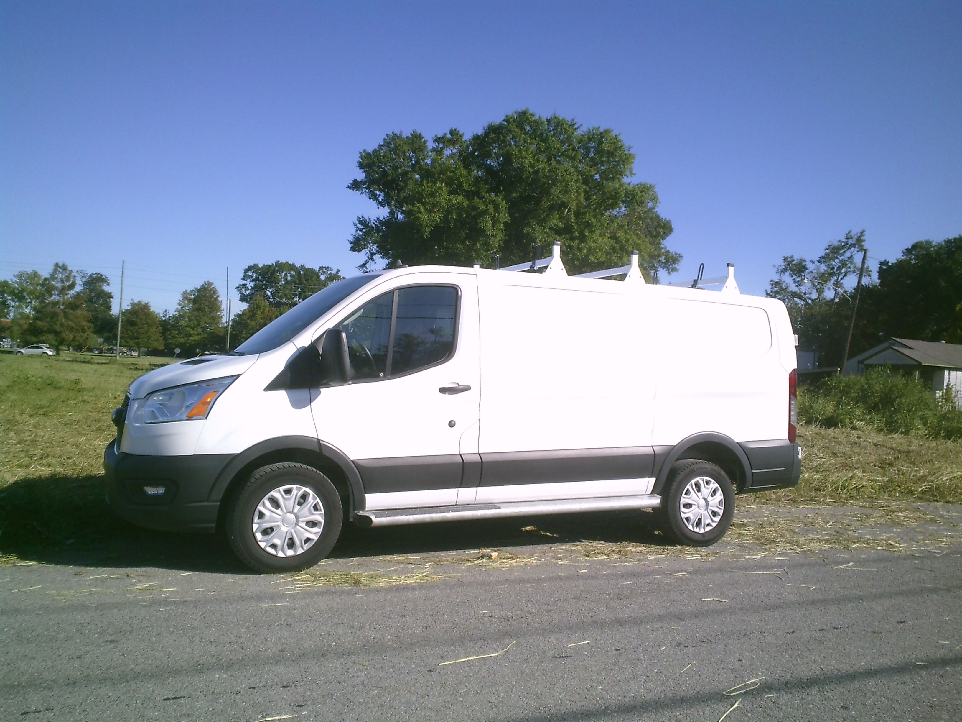 Used 2019 Ford Transit 250 XL RWD image 1