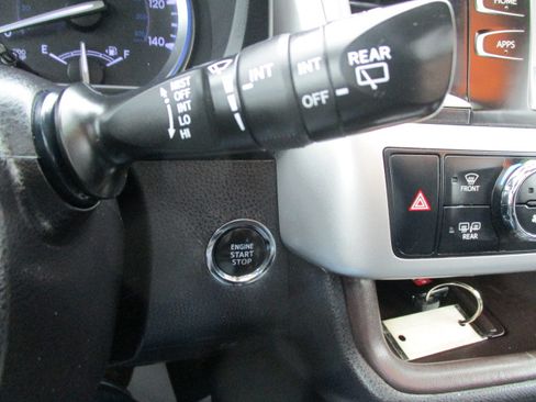 Used 2018 Toyota Highlander XLE image 58