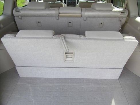 Used 2004 Toyota Highlander image 12